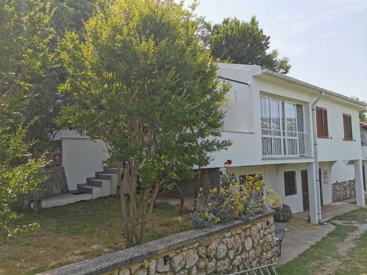 Apartments Juranic I Baška Extérieur photo