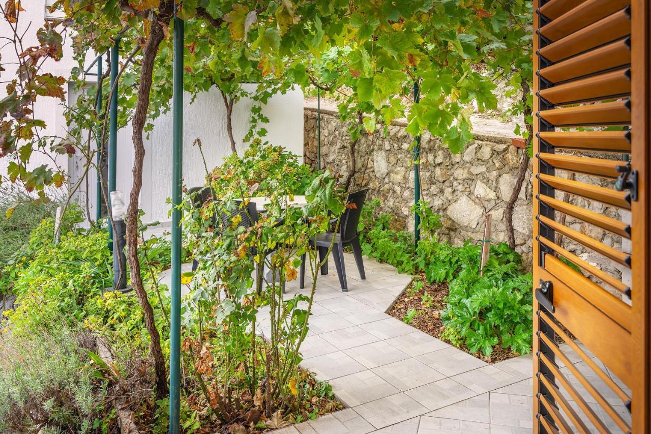 Apartments Juranic I Baška Extérieur photo