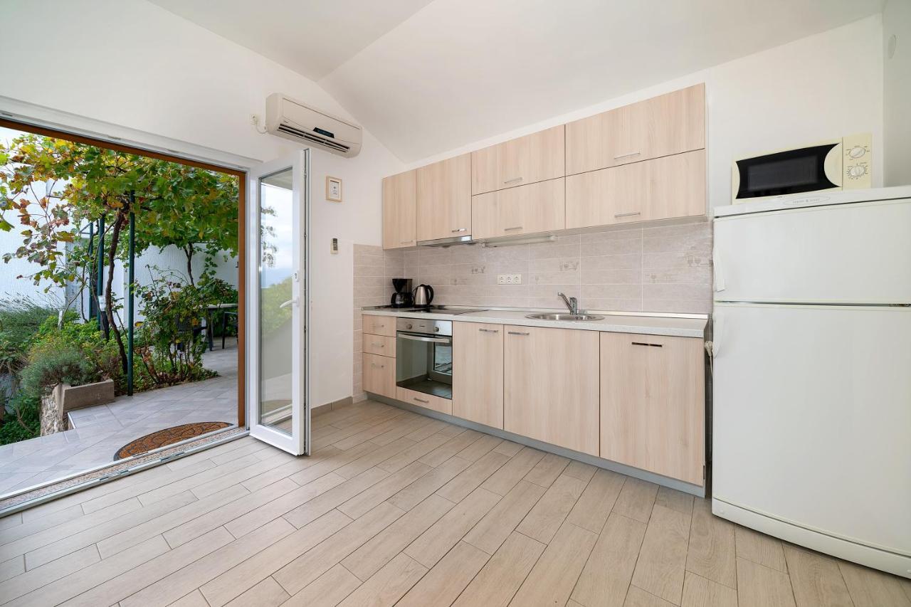 Apartments Juranic I Baška Extérieur photo