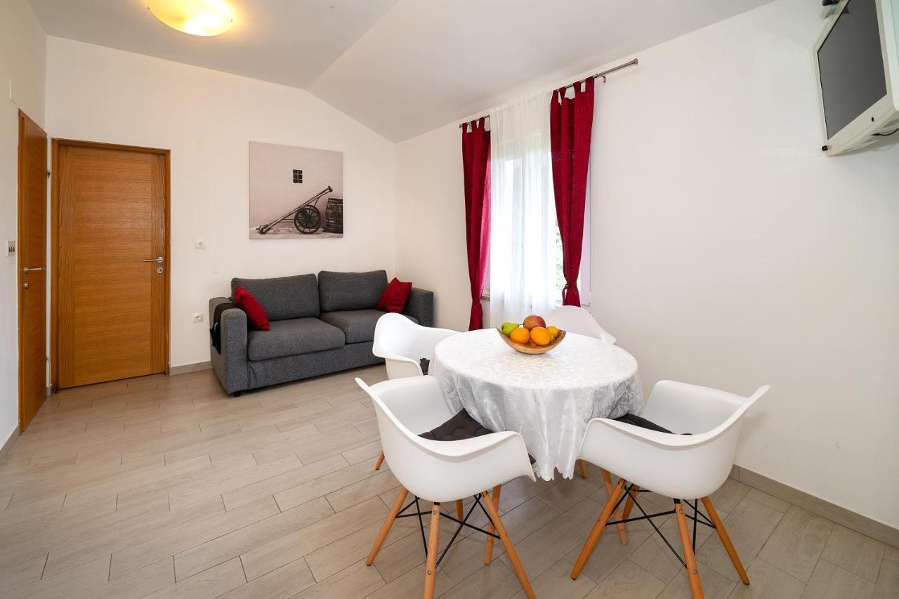 Apartments Juranic I Baška Extérieur photo