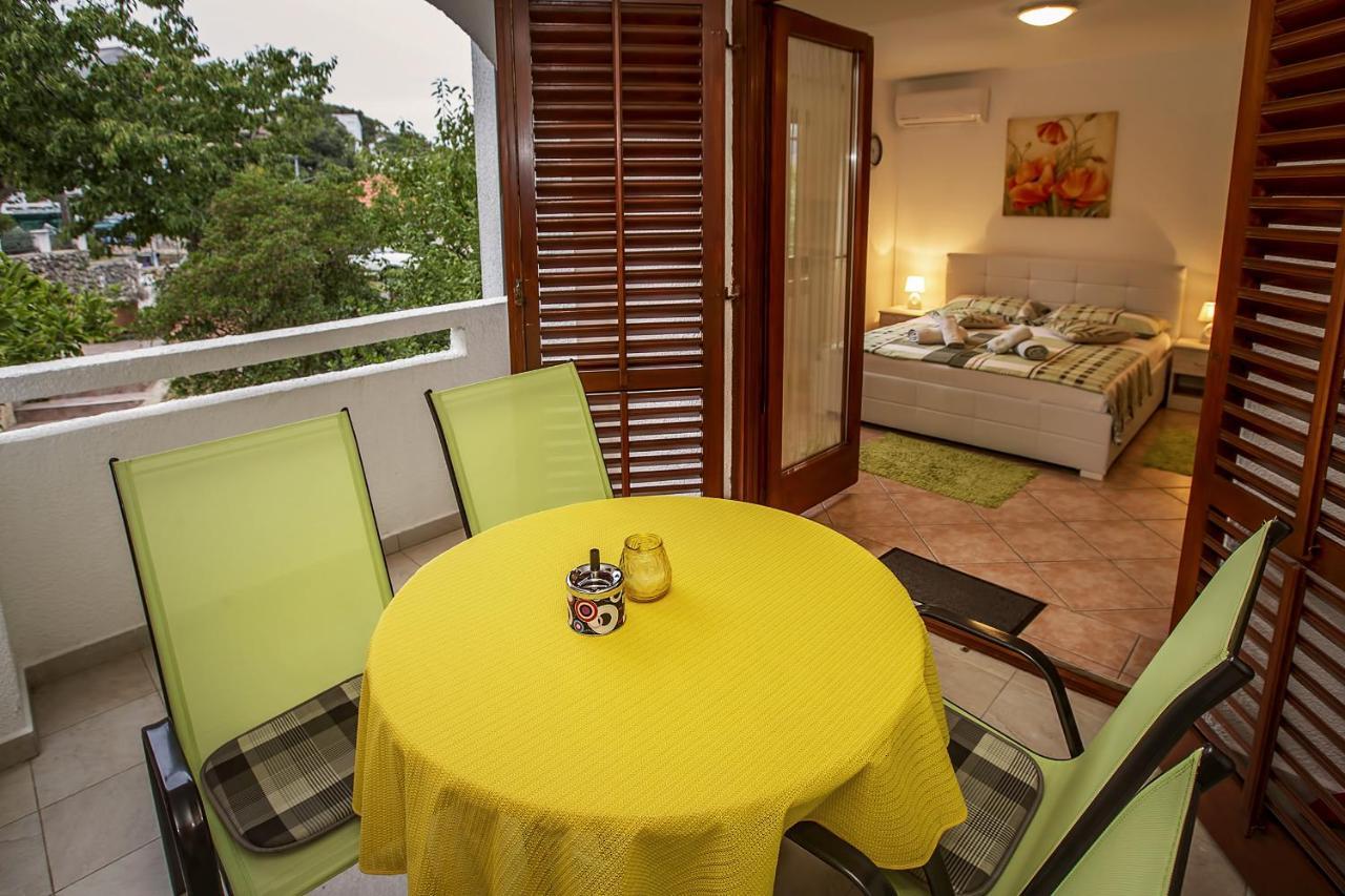 Apartments Juranic I Baška Extérieur photo