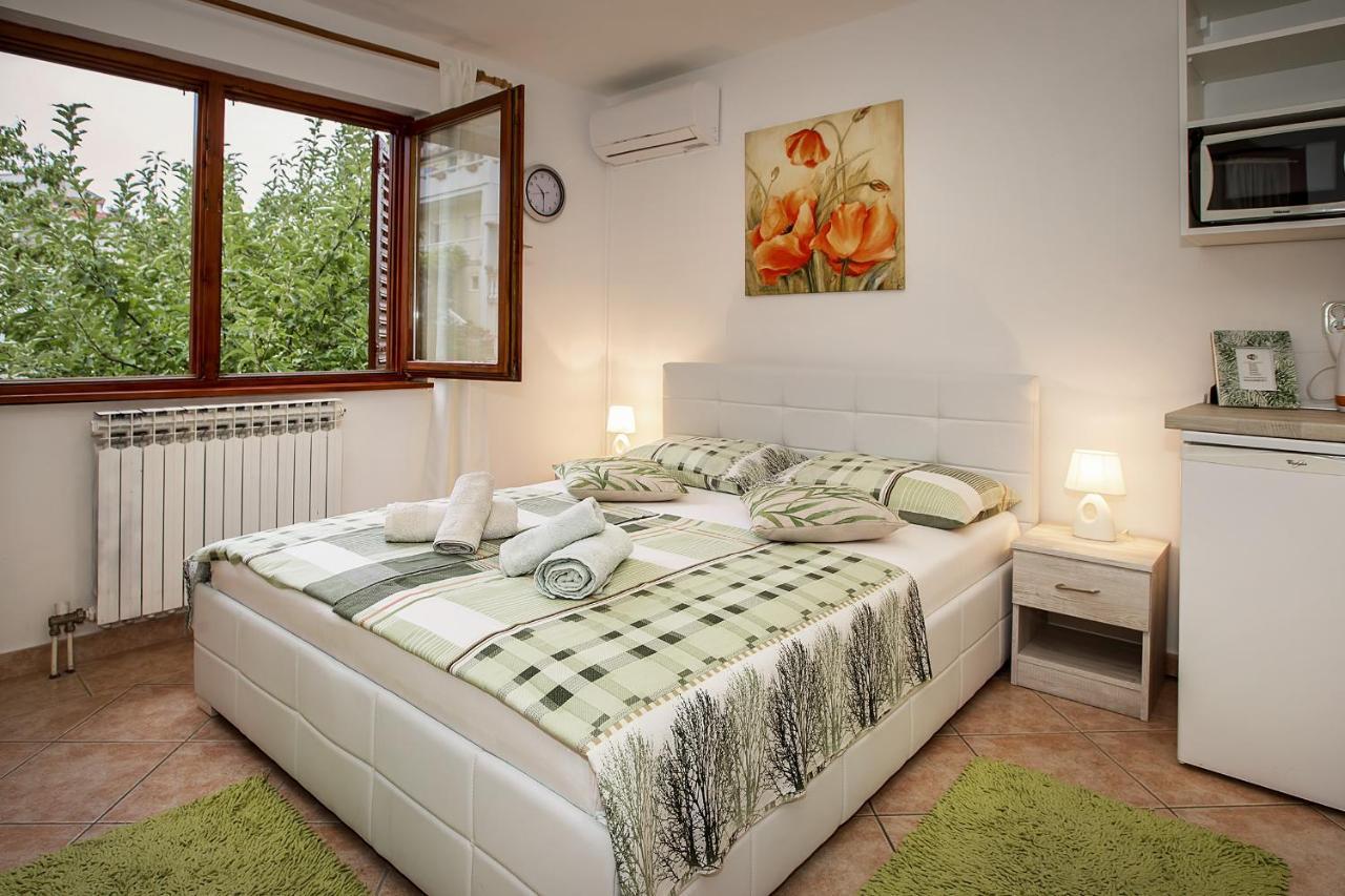Apartments Juranic I Baška Extérieur photo